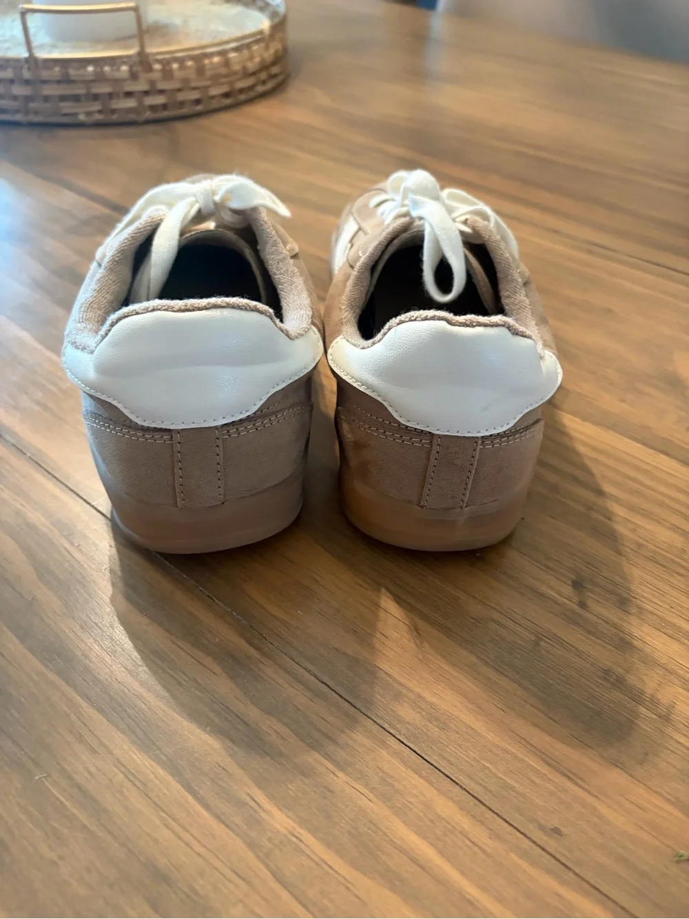 Madden Girl casual suede